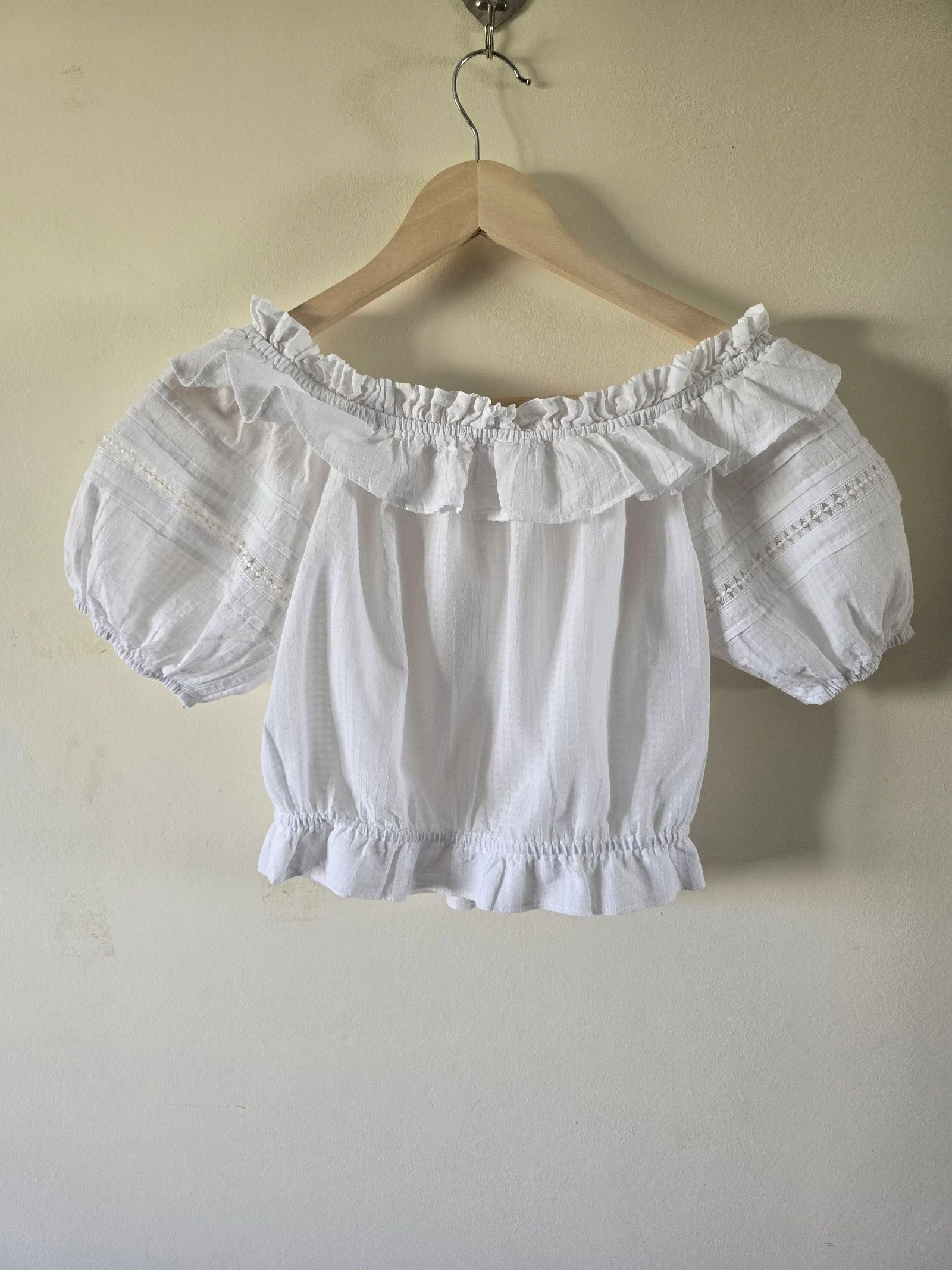 Top romantico blanco de H&M-talla S – photo 2